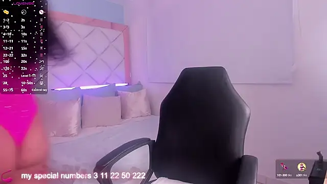 molly gomezz online show from 10-11-25, 01:42