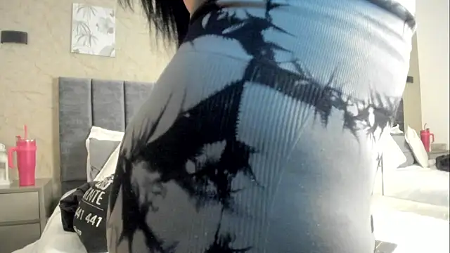 Lunaa bellaa online show from 11-24-25, 07:35