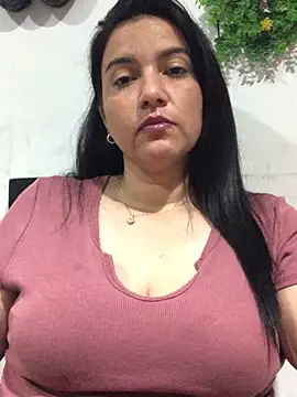 Snapshot of sweetdulcexxx chatting on 10-21-25, 02:45 sweetdulcexxx online show from 10-21-25, 02:45