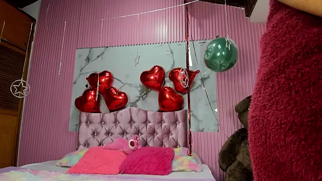 Mindy 19 online show from 03-04-26, 11:00