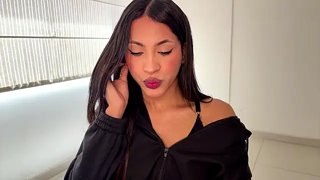 clara evanss s online show from 02-22-26, 04:05