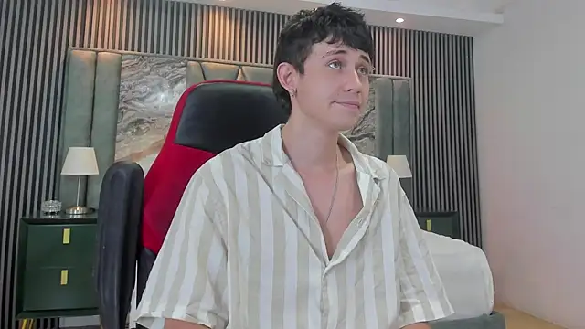 Michael blue online show from 09-16-25, 06:42