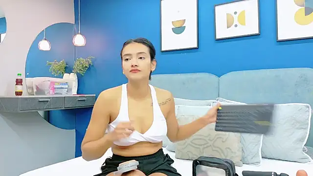 lixie peyton online show from 12-05-25, 01:09