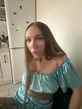 AlysonHuxley  online show from 02-28-26, 10:33