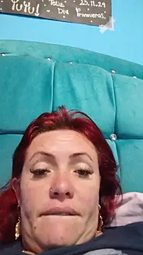 carolinhe  online show from 12-02-25, 02:45