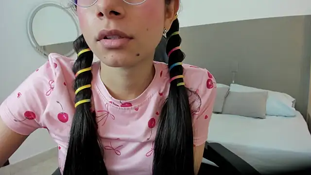 carlina 15 online show from 10-24-25, 02:24