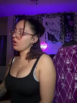 Snapshot of babykalirose chatting on 06-22-26, 03:19 babykalirose online show from 06-22-26, 03:19