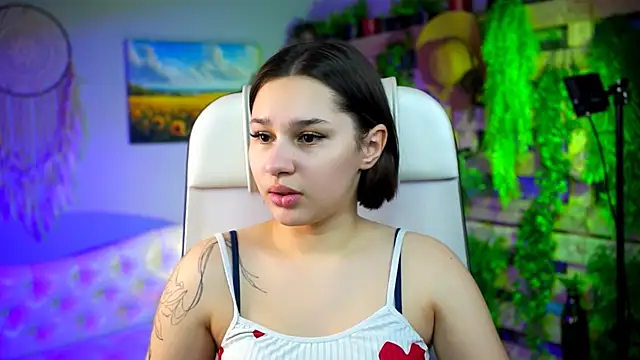 KimClarks  online show from 02-10-26, 02:10