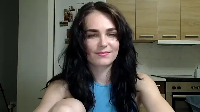 Snapshot of Silviaa_a chatting on 09-18-25, 07:38 Silviaa a online show from 09-18-25, 07:38