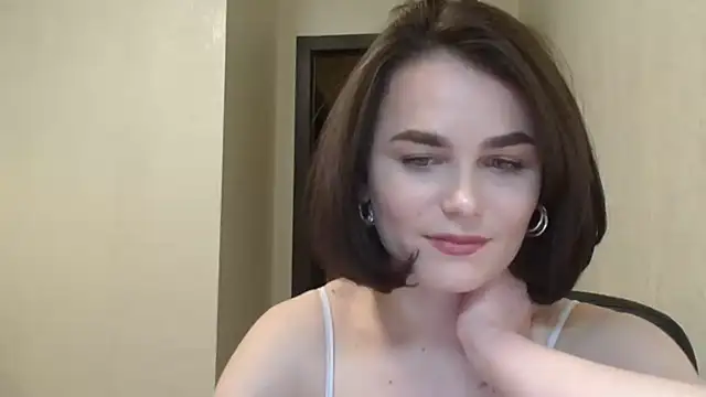 Snapshot of Silviaa_a chatting on 04-13-26, 07:30 Silviaa a online show from 04-13-26, 07:30