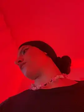 Snapshot of Scaarlettfox chatting on 02-13-26, 05:53 Scaarlettfox online show from 02-13-26, 05:53