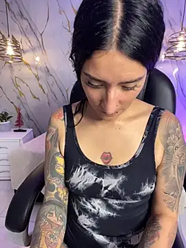 Snapshot of Scaarlettfox chatting on 02-23-26, 07:22 Scaarlettfox online show from 02-23-26, 07:22