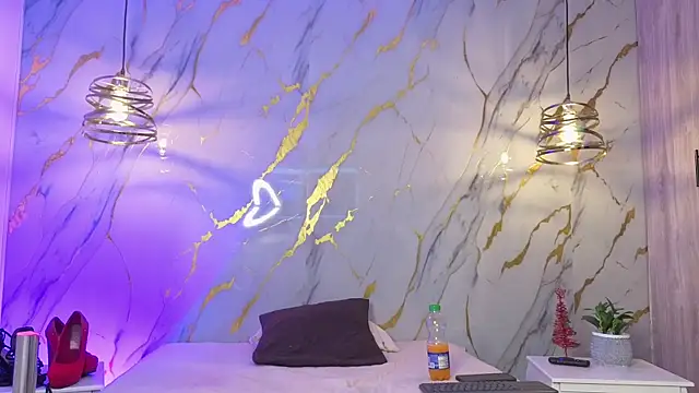 Snapshot of Scaarlettfox chatting on 02-25-26, 07:45 Scaarlettfox online show from 02-25-26, 07:45