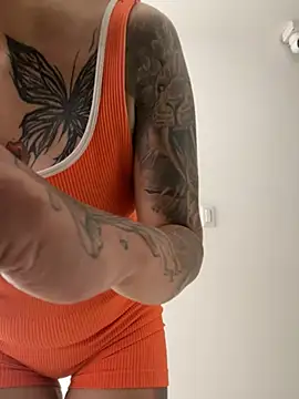 Scaarlettfox online show from 04-16-26, 07:36