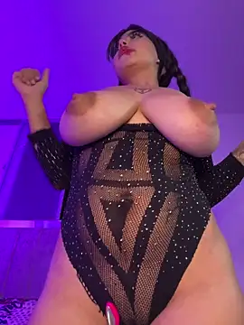 lucialauper  online show from 03-26-26, 01:11