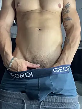 MR MUSCLE online show from 12-20-25, 12:45