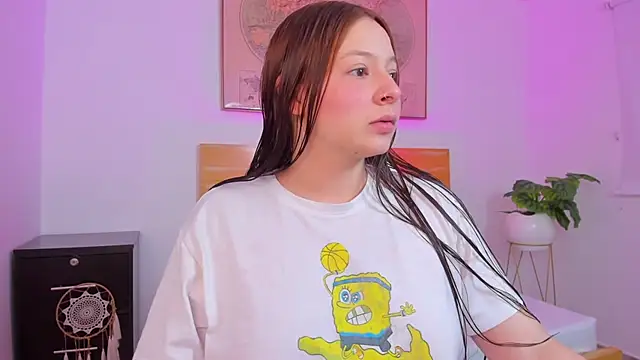 Snapshot of kitty_sweeety_ chatting on 01-15-26, 12:43 kitty sweeety online show from 01-15-26, 12:43