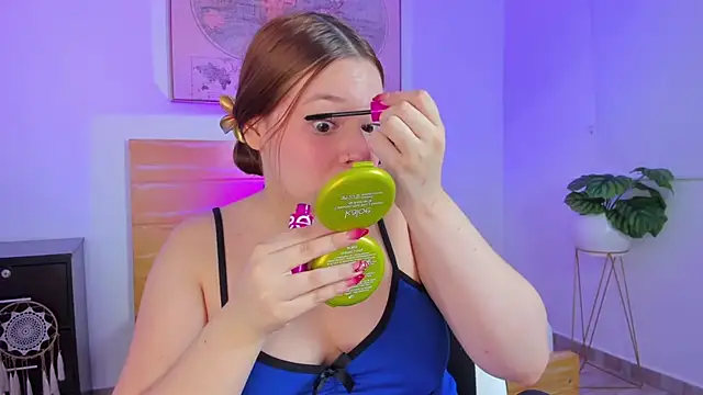 Snapshot of kitty_sweeety_ chatting on 02-02-26, 12:37 kitty sweeety online show from 02-02-26, 12:37