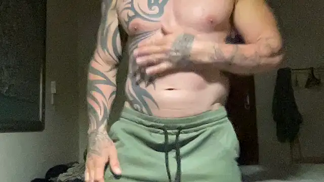 Snapshot of AWOL101 chatting on 02-08-26, 08:40 AWOL101 online show from 02-08-26, 08:40