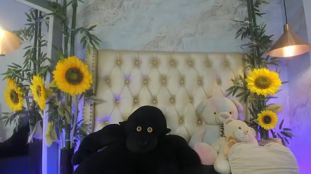 LittleeJaz online show from 05-20-26, 05:46