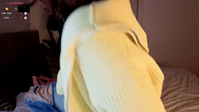 Snapshot of NIghtFloat chatting on 09-19-25, 07:14 NIghtFloat online show from 09-19-25, 07:14