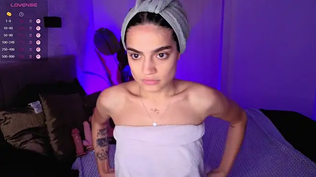 Snapshot of NIghtFloat chatting on 09-26-25, 06:28 NIghtFloat online show from 09-26-25, 06:28