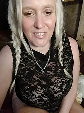 Bouncy-Bella28X online show from 09-21-25, 01:13