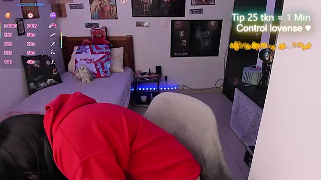 Cherry blush  online show from 02-04-26, 08:58