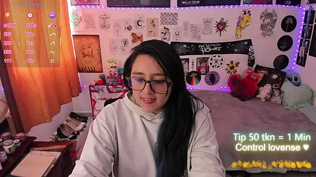 Cherry blush  online show from 04-15-26, 08:53