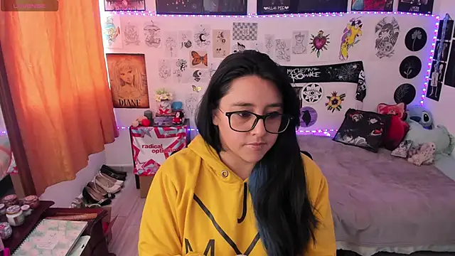 Cherry blush  online show from 04-17-26, 09:07