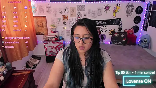 Snapshot of Cherry_blush_ chatting on 05-16-26, 07:45 Cherry blush online show from 05-16-26, 07:45