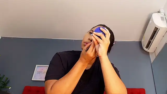 keyla mejia online show from 03-23-26, 12:09