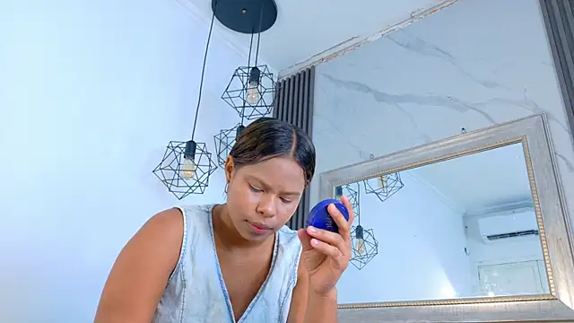 Snapshot of keyla_mejia chatting on 06-18-26, 12:09 keyla mejia online show from 06-18-26, 12:09