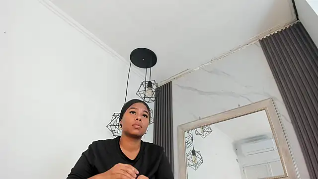 Snapshot of keyla_mejia chatting on 06-25-26, 11:59 keyla mejia online show from 06-25-26, 11:59