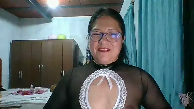 scarlett widow  online show from 09-17-25, 03:19