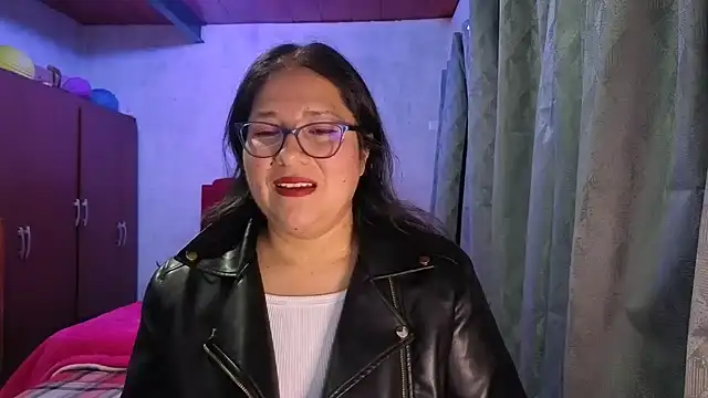 scarlett widow  online show from 02-26-26, 04:11