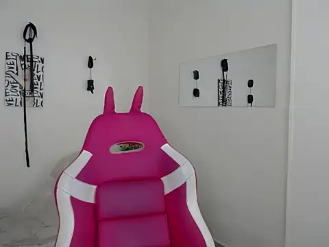 kendall-Jenner online show from 03-26-26, 05:51