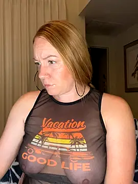 Snapshot of ChiliRoja chatting on 09-11-25, 04:45 ChiliRoja online show from 09-11-25, 04:45