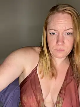 Snapshot of ChiliRoja chatting on 09-17-25, 05:20 ChiliRoja online show from 09-17-25, 05:20