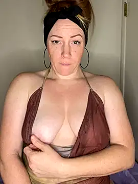 Snapshot of ChiliRoja chatting on 11-29-25, 07:44 ChiliRoja online show from 11-29-25, 07:44