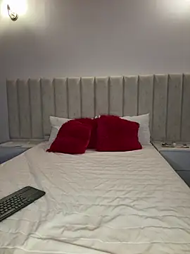 Mia Roswell online show from 02-13-26, 03:13