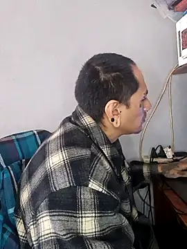 Snapshot of Joxker34 chatting on 07-01-26, 02:18 Joxker34 online show from 07-01-26, 02:18