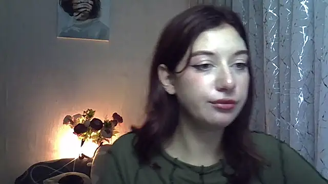 Lily Ember online show from 10-07-25, 07:11