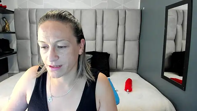 Charlot milf online show from 02-28-26, 12:06