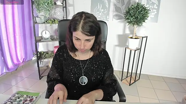 Snapshot of MartaEdams chatting on 06-15-26, 05:09 MartaEdams online show from 06-15-26, 05:09