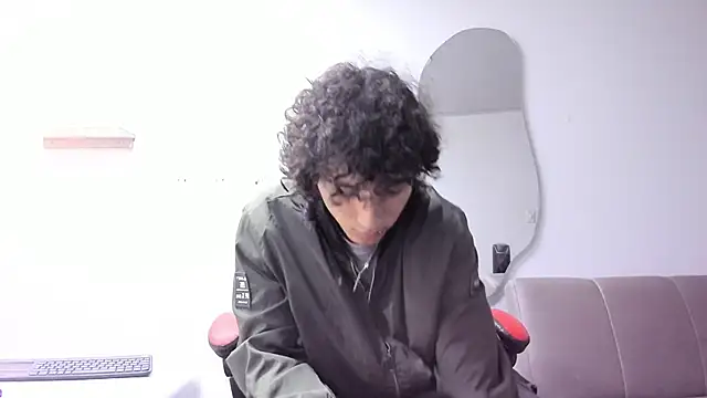 Snapshot of JackesTaylor chatting on 12-15-25, 08:51 JackesTaylor online show from 12-15-25, 08:51