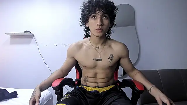 Snapshot of JackesTaylor chatting on 12-21-25, 04:52 JackesTaylor online show from 12-21-25, 04:52