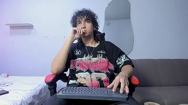 JackesTaylor online show from 04-07-26, 04:46