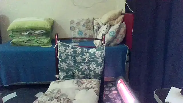 Snapshot of st206boy chatting on 05-07-26, 10:37 st206boy online show from 05-07-26, 10:37