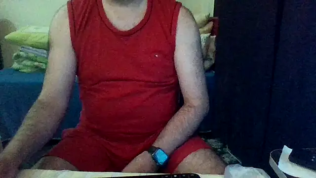 Snapshot of st206boy chatting on 05-12-26, 11:35 st206boy online show from 05-12-26, 11:35